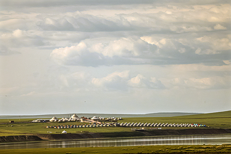 Summer scenery on the Hulunbuir grassland in Inner Mongolia
